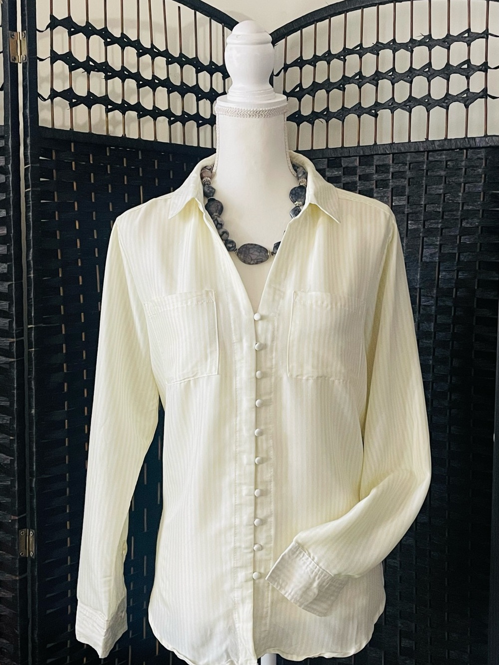 Velvet Heart Light Yellow Button-Up Shirt